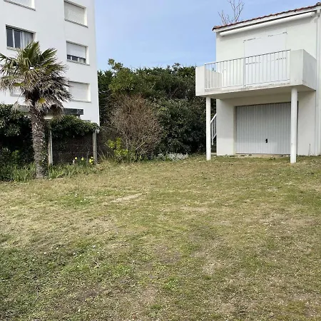 Maison Face Mer Avec Grande Terrasse, Studio Independant Et Parking Prive - Plage Du Pigeonnier - Fr-1-494-166 Holiday home *